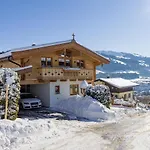 Traumchalet Mit Sauna In Kirchberg Im Skigebiet Kitzbuehel * Кирхберг