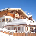 Traumchalet Mit Sauna In Kirchberg Im Skigebiet Kitzbuehel * Кирхберг
