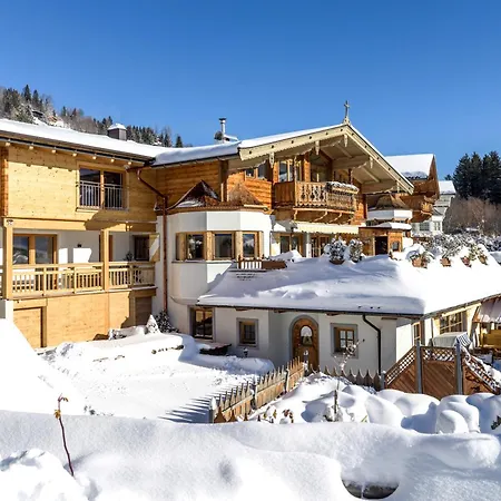 Traumchalet Mit Sauna In Kirchberg Im Skigebiet Kitzbuehel * Kirchberg in Tirol
